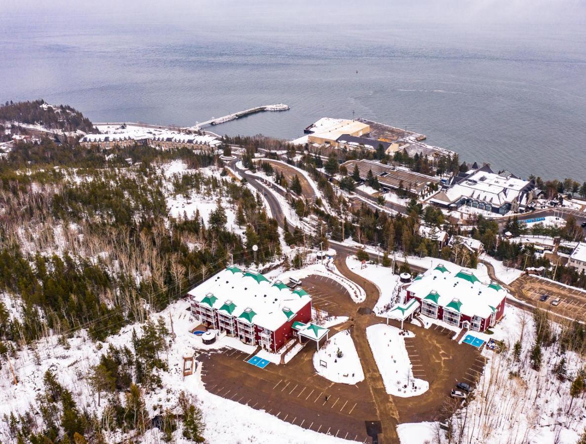 Отель Les Pavillons Du Petit Manoir Du Casino Ла-Мальбе Экстерьер фото